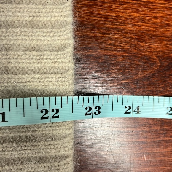 Sarah Spencer Womens Sweater L Tan/Cream Front Zip Tneck Lambs Wool Ribbed Cuffs - Picture 11 of 11